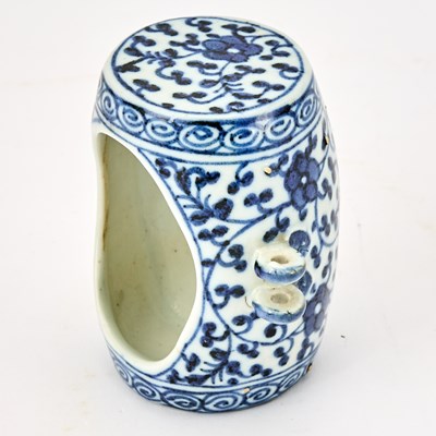 Lot 206 - A Chinese Blue and White Porcelain Bird Feeder