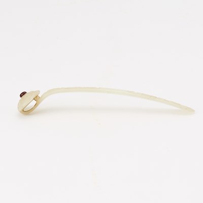 Lot 26 - A Chinese White Jade Hairpin