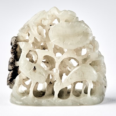 Lot 521 - A Chinese Carved Jade Finial