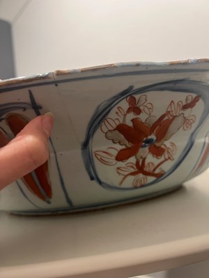 Lot 197 - A Large and Unusual Chinese Kraak Charger