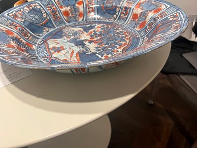 Lot 197 - A Large and Unusual Chinese Kraak Charger