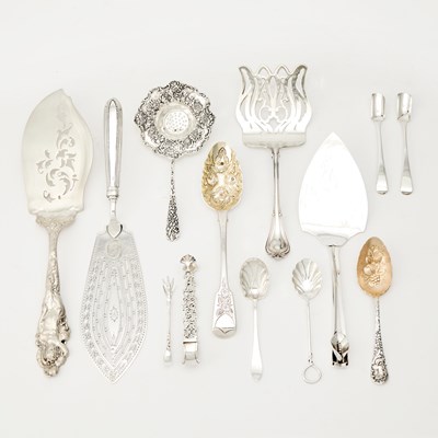 Lot 686 - Group of American and English Sterling Silver Serving Pieces