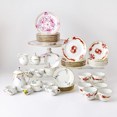 Lot 689 - Group of Meissen Porcelain Coffee and Dessert Tablewares