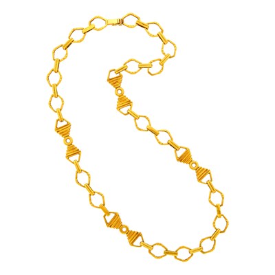 Lot 1002 - Gold Chain Necklace