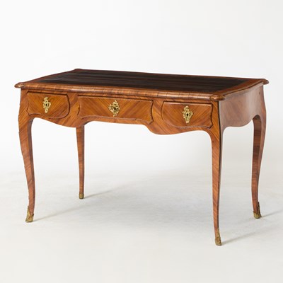 Lot 275 - Louis XV Style Leather-Inset Tulipwood Bureau Plat