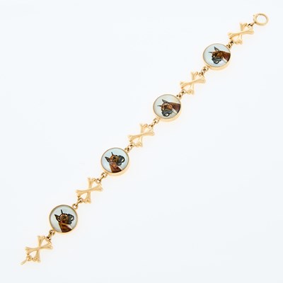 Lot 154 - Gold and Reverse Painted Crystal Intaglio Boxer Dog Link Bracelet