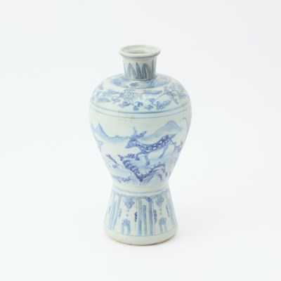 Lot 811 - A Korean Blue and White Porcelain Vase