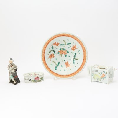 Lot 288 - Four Chinese Enameled Porcelain Articles