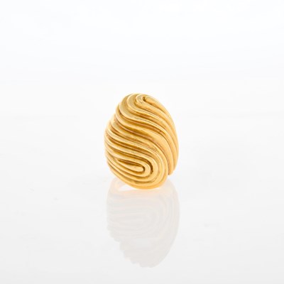 Lot 12 - Gold Dome Ring