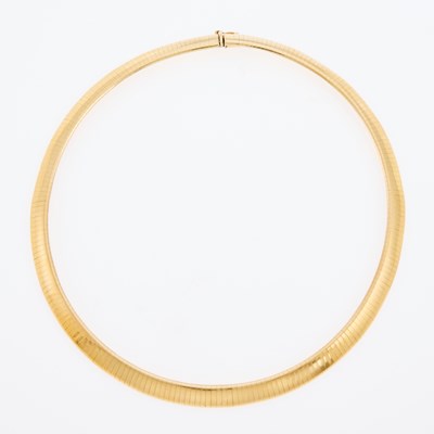 Lot 3221 - Gold Omega Necklace