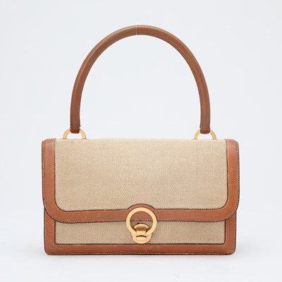 Lot 1170 - Hermès Courchevel Leather & Toile Bag