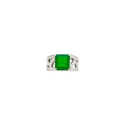 Lot 1145 - Platinum, Emerald and Diamond Ring
