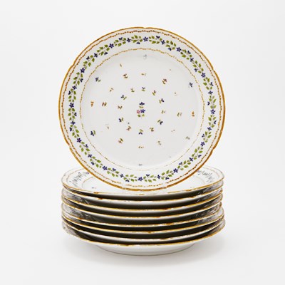 Lot 323 - Set of Nine Paris Queen’s Factory Lobbed Plates