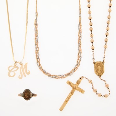 Lot 213 - Group of Gold and Gold-Filled Chains
