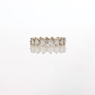 Lot 117 - White Gold and Diamond Band Ring