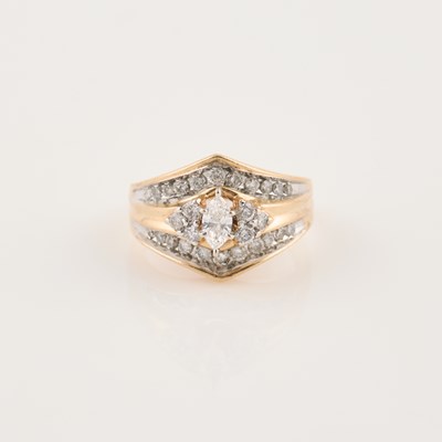 Lot 127 - Diamond Ring, 29 diamonds about 0.75 ct., 14K 4 dwt.