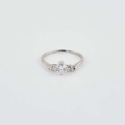 Lot 236 - Diamond Engagement Ring, 5 diamonds, center stone about 0.40 ct., 18K 1 dwt.