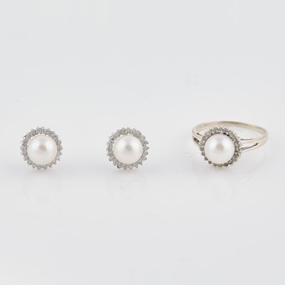 Lot 247 - Diamond and Bead Ring and Two Earrings, 14K 2 dwt. all