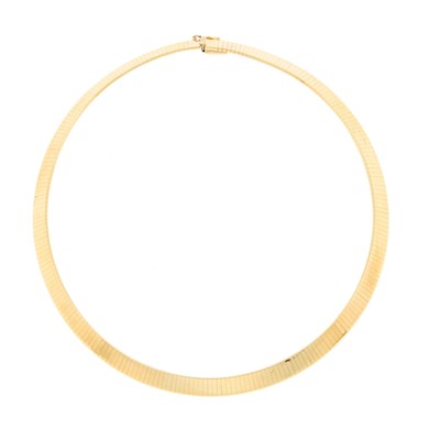 Lot 32 - Gold Collar Necklace