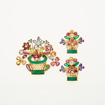 Lot 33 - Gold and Gem-Set Bouquet Pendant-Brooch and Pair of Earclips