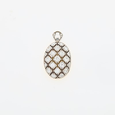 Lot 126 - Edwardian Gold, Platinum and Diamond Locket
