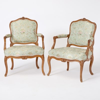 Lot 312 - Pair of Louis XV Beechwood Fauteuils à la Reine