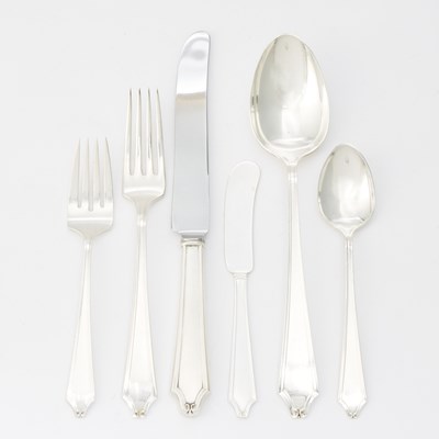 Lot 721 - International Silver Co. Sterling Silver 'Minuet' Pattern Part Flatware Service