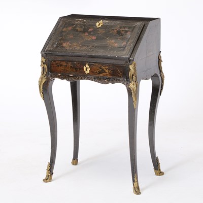 Lot 303 - Louis XV Japanned and Gilt-Metal Mounted Bureau en Pente
