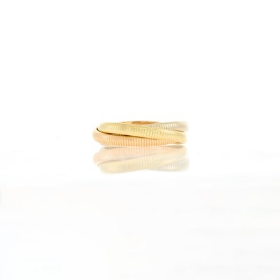 Lot 5 - Cartier Tricolor Gold 'Trinity' Band Ring
