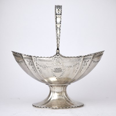 Lot 150 - Tiffany & Co. Sterling Silver "Marquise" Pattern Centerpiece Basket