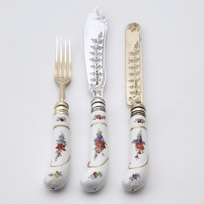 Lot 136 - Cased Victorian Sterling Silver Gilt and Porcelain Flatware Service