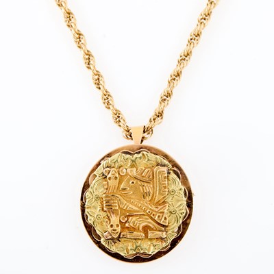Lot 145 - Two-Color Gold Peruvian Pendant-Brooch with Chain Necklace