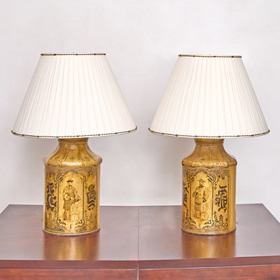 Lot 254 - Pair of Victorian Chinoiserie Painted Tôle Tea Canisters Mounted as Lamps