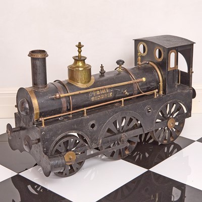 Lot 219 - Continental Painted Metal and Brass Prins Hendrik Model Locomotive Steam Engine