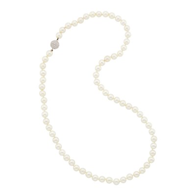 Lot 36 - Cultured Pearl Necklace with White Gold and Diamond Ball Clasp