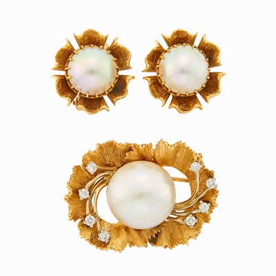 Lot 231 - Two-Color Gold, Mabé Pearl and Diamond Earclips and Brooch