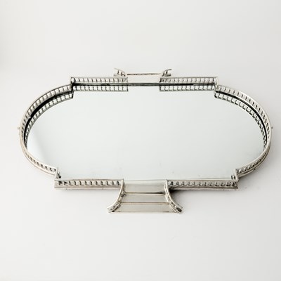Lot 716 - Silver Plated Mirror Plateau Centerpiece