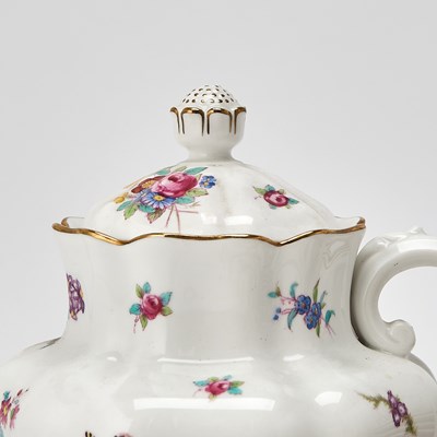 Lot 91 - Extensive Spode Porcelain "Dresden Rose" Dinner Service
