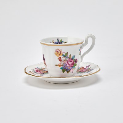 Lot 91 - Extensive Spode Porcelain "Dresden Rose" Dinner Service