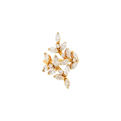 Lot 1028 - Gold and Diamond Ring