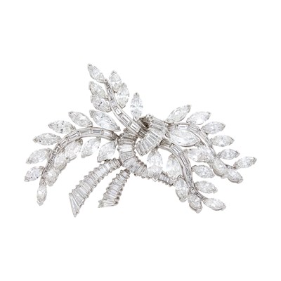Lot 128 - Platinum and Diamond Brooch