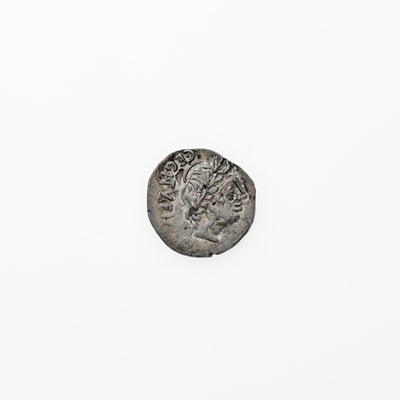 Lot 11 - C. Egnatuleius C.F. c. 97 B.C.E. AR Quinarius (1.85g, 15mm).