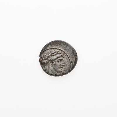 Lot 28 - Q. Pomponius Musa. c. 66 B.C.E. AR Denarius (3.90g, 17mm).