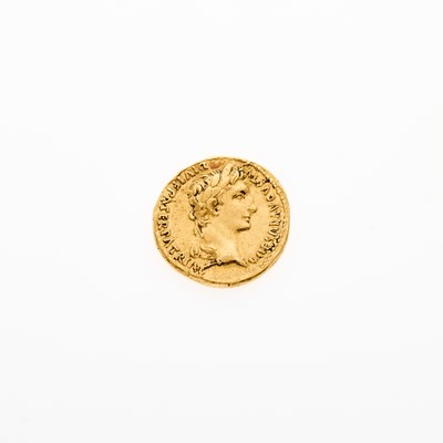 Lot 93 - Augustus. c. 7-6 B.C.E. AV Aureus (7.92g, 20mm).