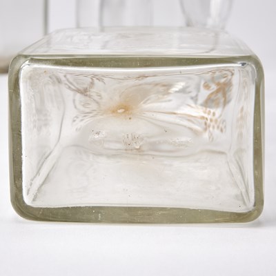 Lot 48 - Victorian Rosewood Cave à Liqueur