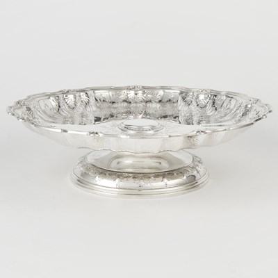 Lot 3006 - Tiffany & Co. Sterling Silver Footed Centerpiece