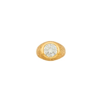 Lot 1056 - Gold and Diamond Gypsy Ring