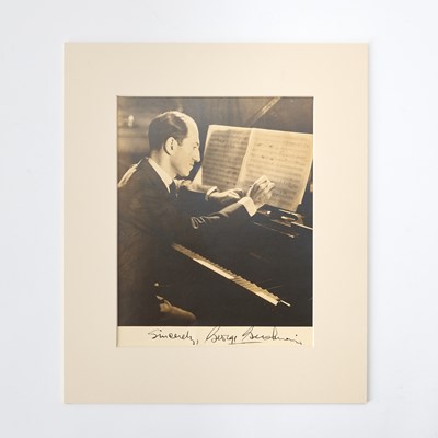 Lot 649 - A signed photograph of George Gershwin