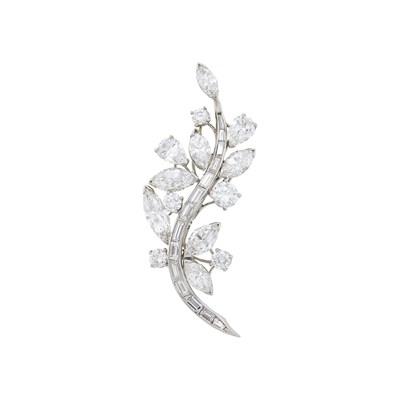 Lot 134 - Attributed to Oscar Heyman & Brother Platinum and Diamond Foliate Brooch