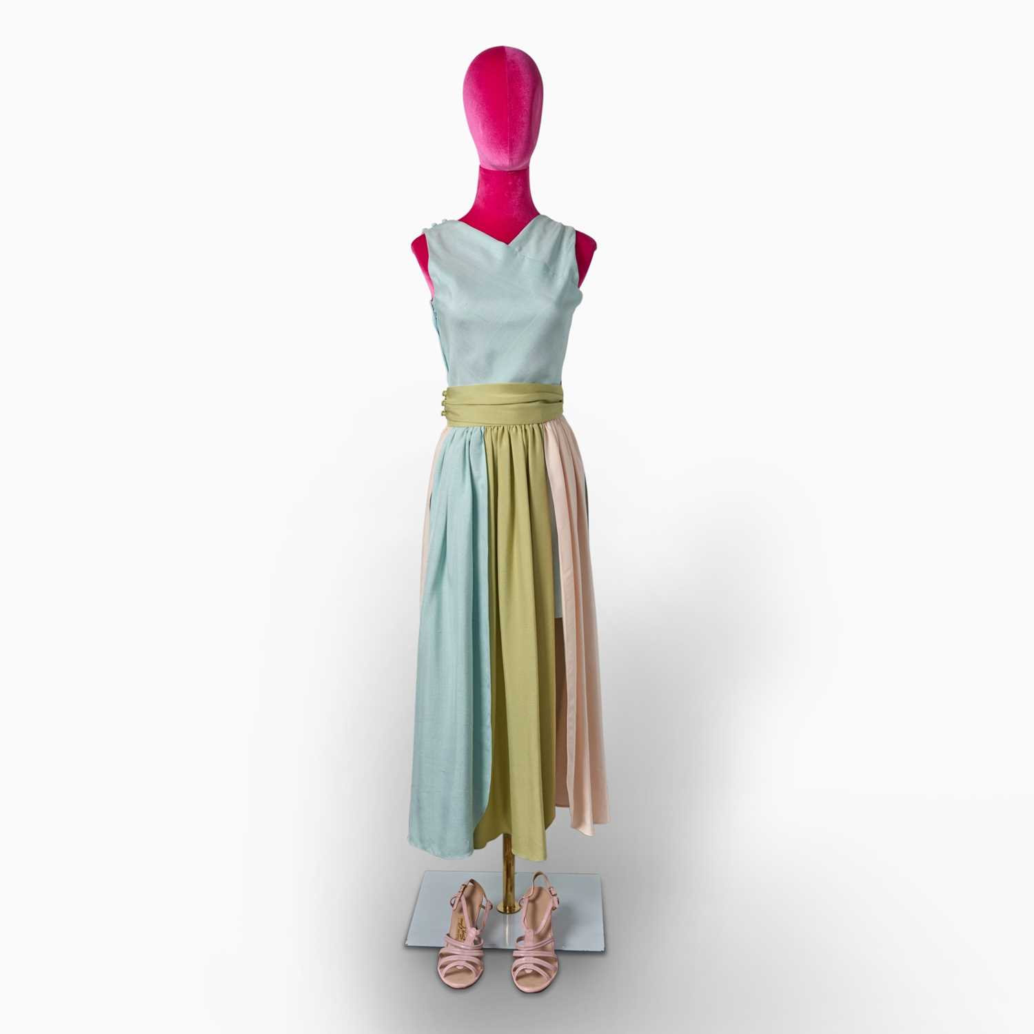 Lot 504 - Rose's Summer Vacation Set for the Catskills worn on screen in The Marvelous Mrs. Maisel